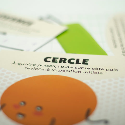Cartes d’apprentissage bilingues formes (cercle) dès 2 ans pour pauses actives. 