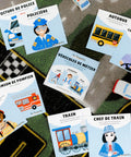 Cartes d’apprentissage actives véhicules de métier pour enfants dès 4 ans sur un tapis de jeu dans une garderie.