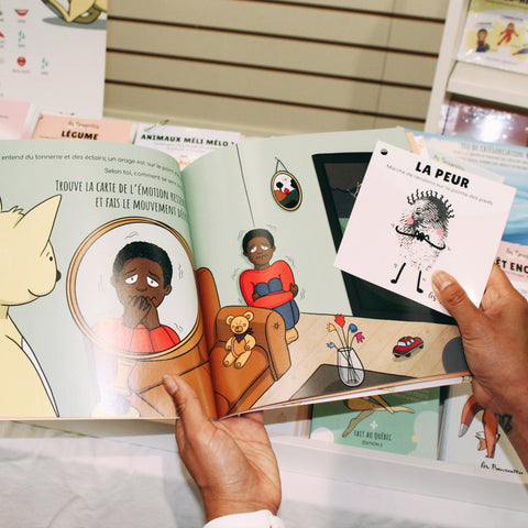 Ouverture sur la page de la peur d'un livre interactif sur l'apprentissage des émotions accompagnée de la carte active