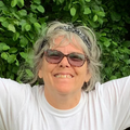 Animatrice Doreen fait des ateliers de gymnastique et de psychomotricité dans les garderies, CPE et écoles pour les enfants de 2 à 7 ans avec Les Bougeottes. 