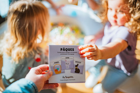 Cartes d'apprentissage thème pâques pour faire des pauses actives en sautant de Les Bougeottes dans un bac sensoriel