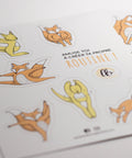 Feuille d’autocollants mascotte Les Bougeottes (renard et kangourou) en plusieurs positions de gymnastique.
