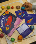Livre interactif pour faire bouger les jeunes sur l'espace avec ces cartes d'exercices